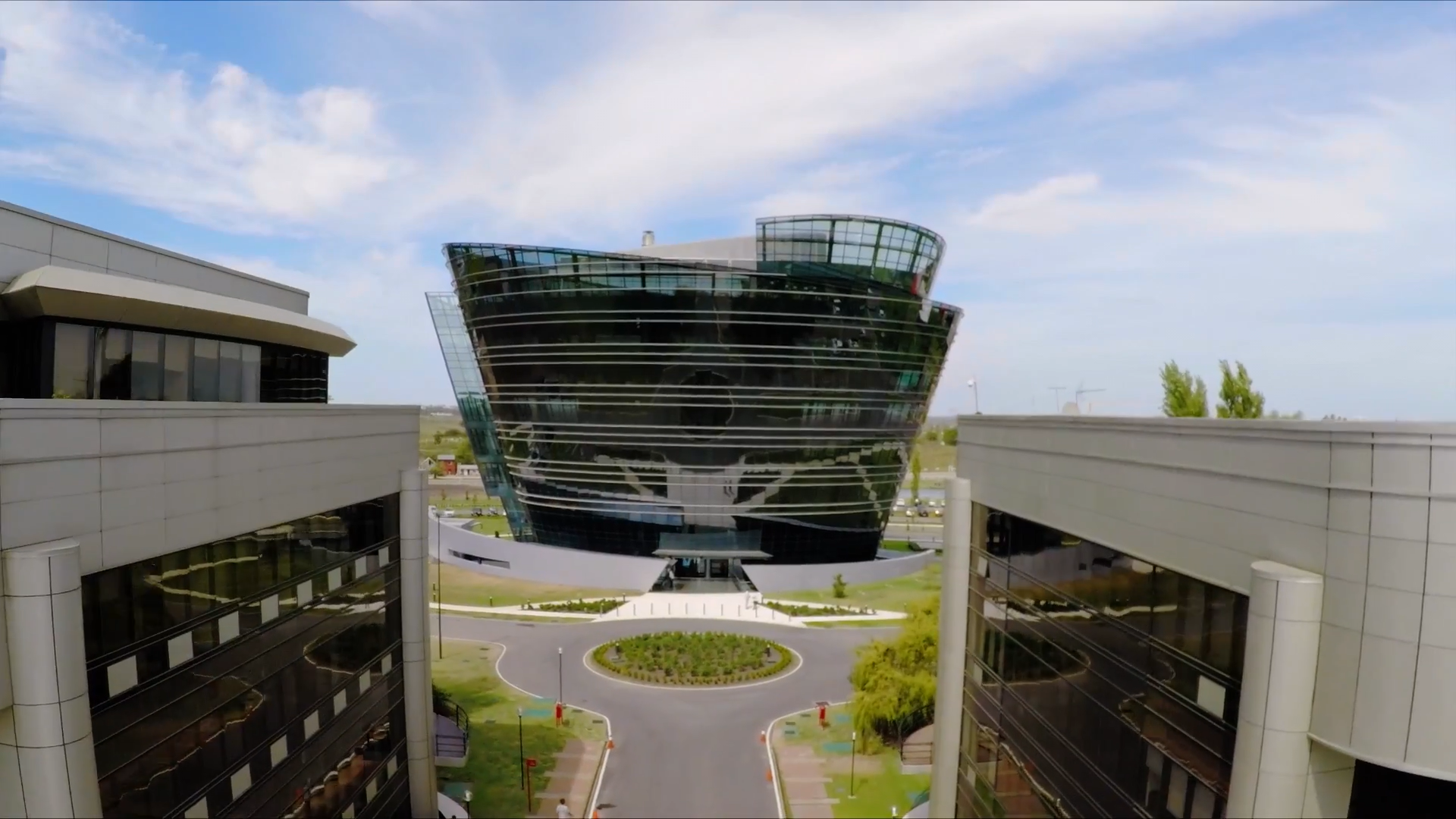 Zonamérica De la Raíz